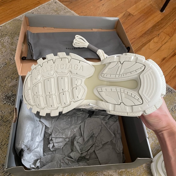 Brand New Balenciaga Track 2 Sneaker white silver. MISMATCHED sz eu 38 and 39 - Picture 2 of 11